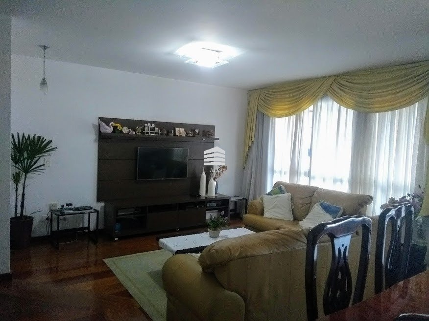 Apartamento 3 dormitórios na Vila Mariana