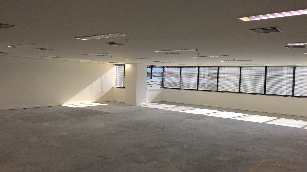 Sala comercial para alugar 5 vagas de garagem