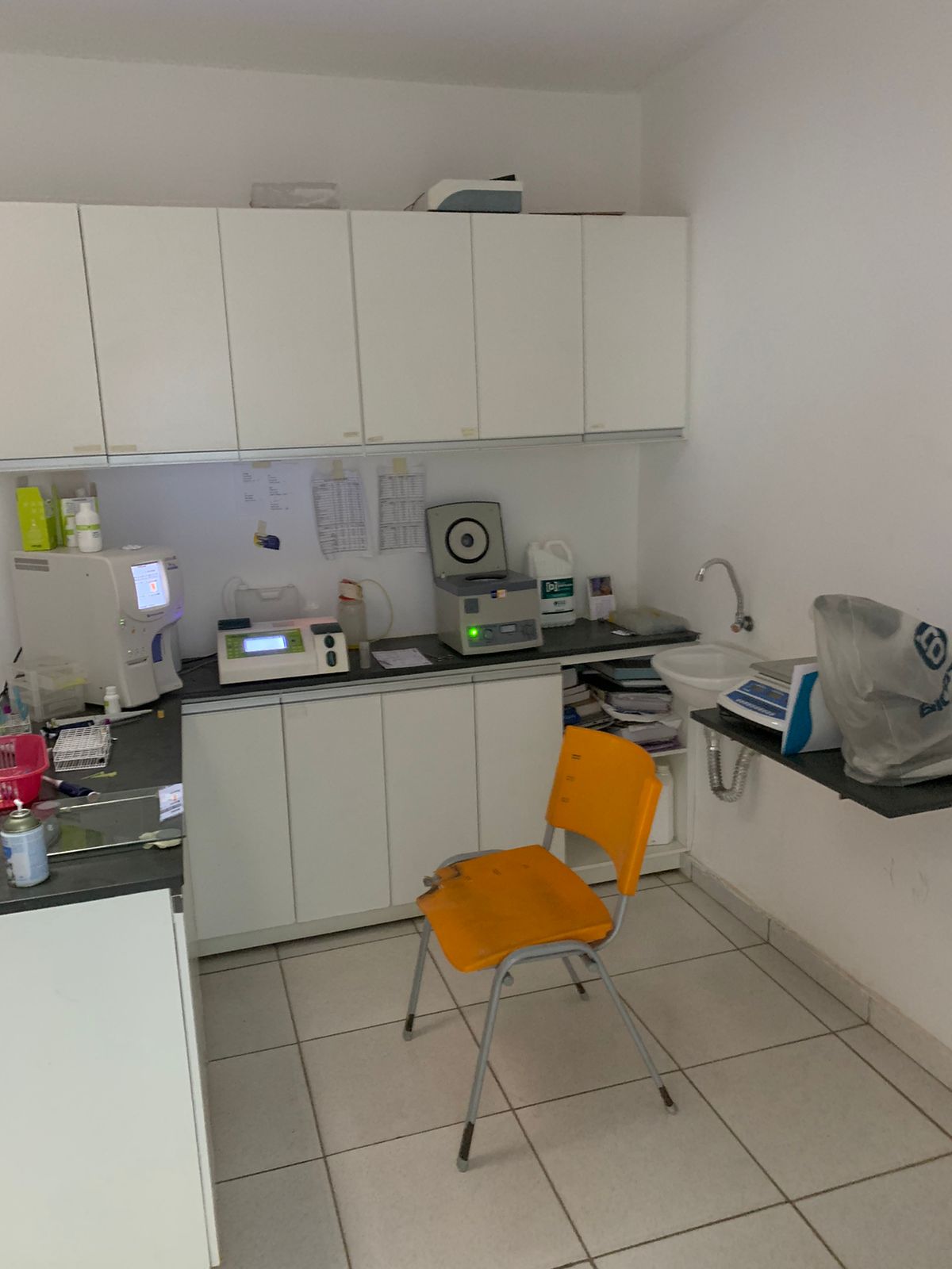 Galpão / Depósito / Armazém  à venda, 230m² — foto 14 de 43
