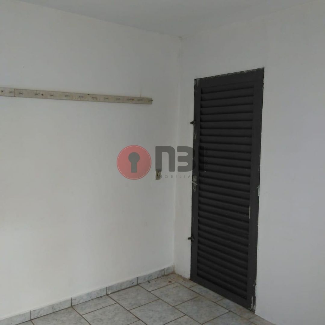 Galpão / Depósito / Armazém  para aluguel, 230m² — foto 7 de 13