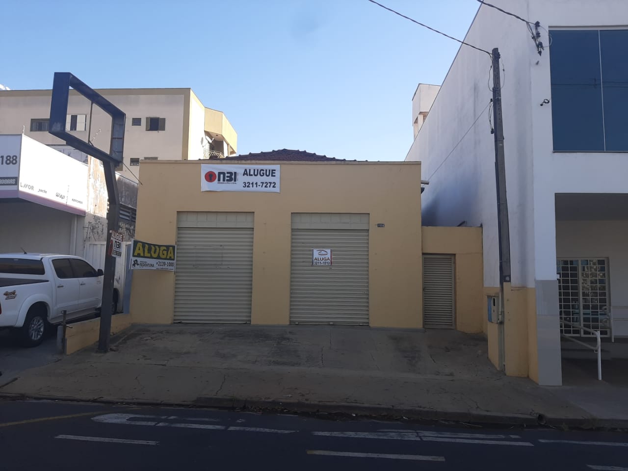 Galpão / Depósito / Armazém  para aluguel, 230m² — foto 9 de 13