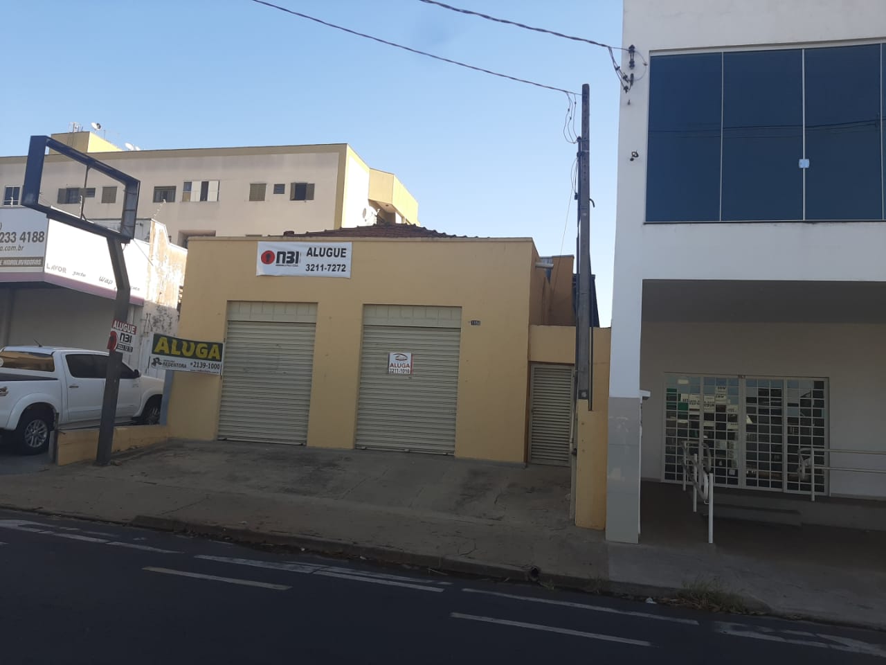 Galpão / Depósito / Armazém  para aluguel, 230m² — foto 11 de 13
