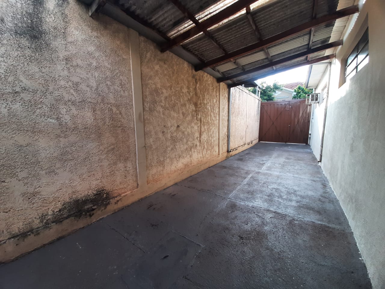 Casa com 2 quartos para aluguel, 80m² — foto 1 de 12