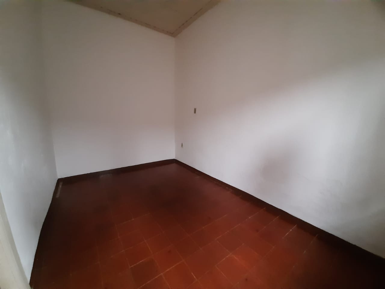 Casa com 2 quartos para aluguel, 80m² — foto 2 de 12