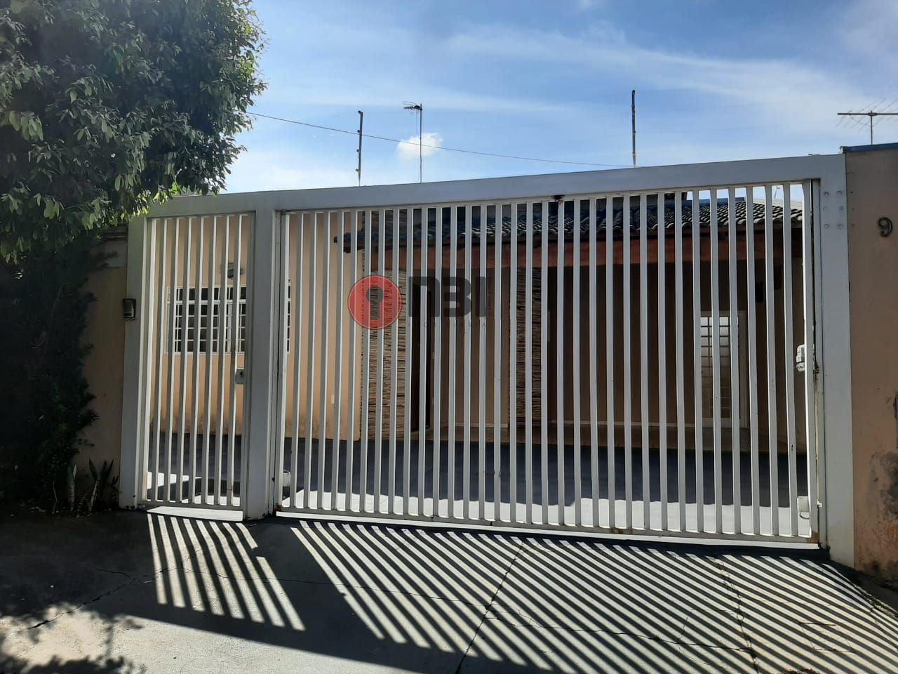 Casa com 2 quartos para aluguel, 159m² — foto 1 de 26