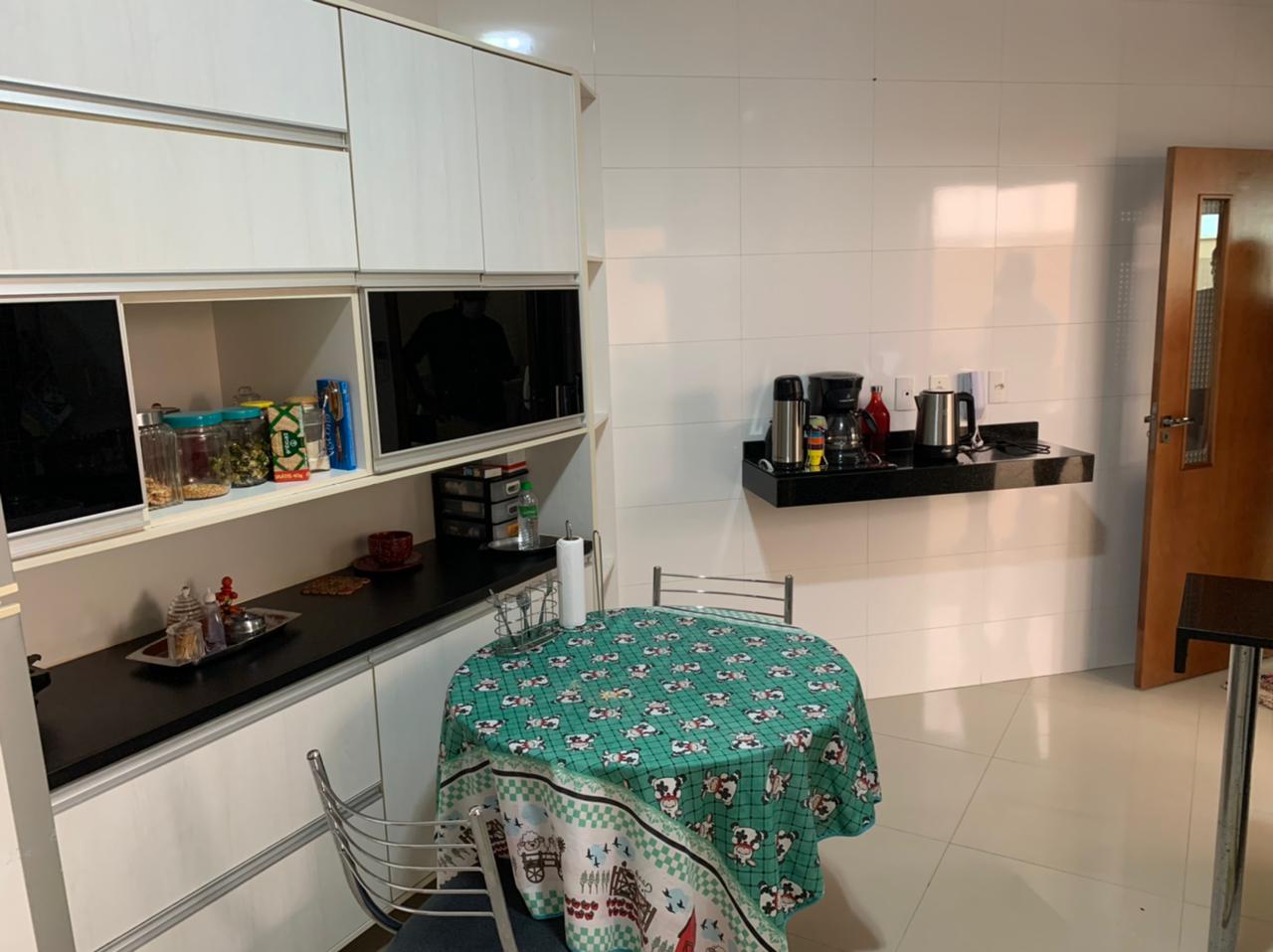 Casa com 3 quartos à venda, 190m² — foto 18 de 28