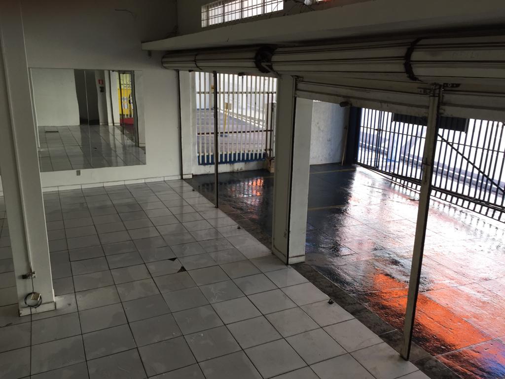 Galpão / Depósito / Armazém  para aluguel, 220m² — foto 7 de 20