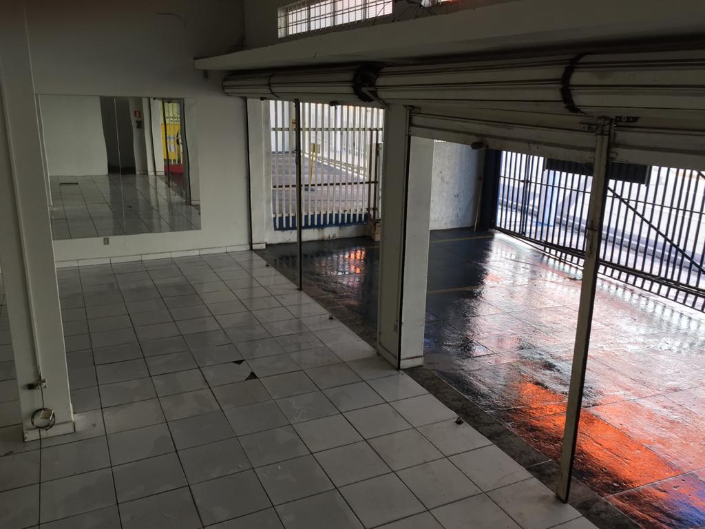 Galpão / Depósito / Armazém  para aluguel, 220m² — foto 10 de 20