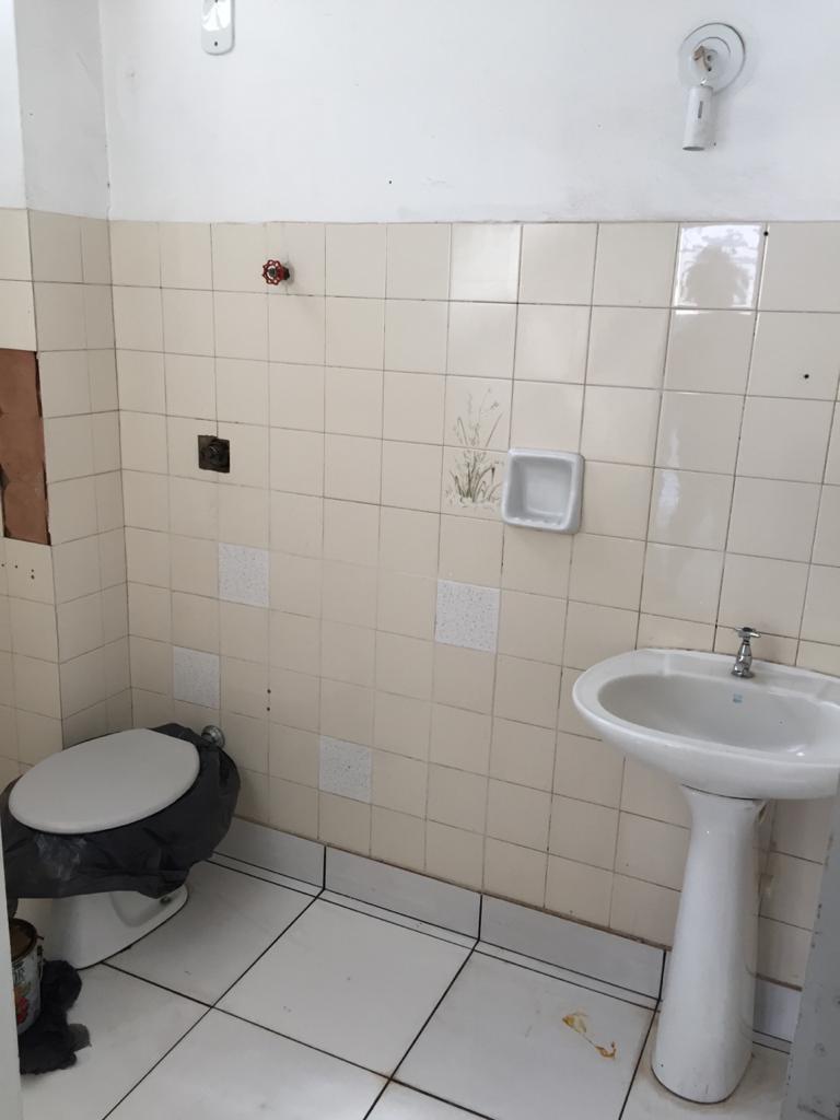 Galpão / Depósito / Armazém  para aluguel, 220m² — foto 13 de 20
