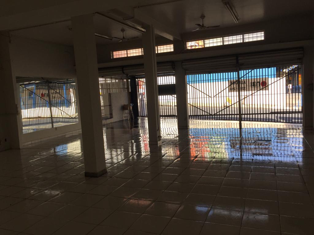 Galpão / Depósito / Armazém  para aluguel, 220m² — foto 19 de 20