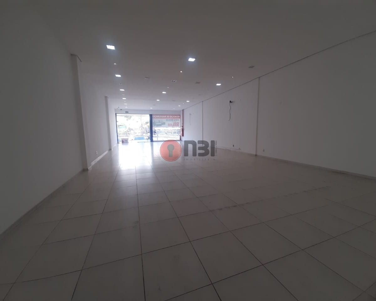Galpão / Depósito / Armazém  para aluguel, 190m² — foto 2 de 10
