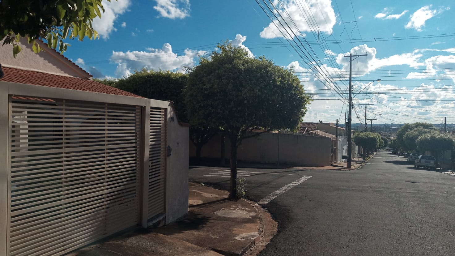 Casa com 3 quartos à venda, 201m² — foto 1 de 19