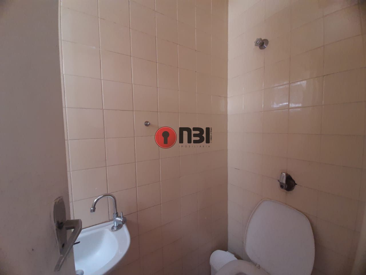 Casa com 4 quartos para aluguel, 253m² — foto 11 de 28