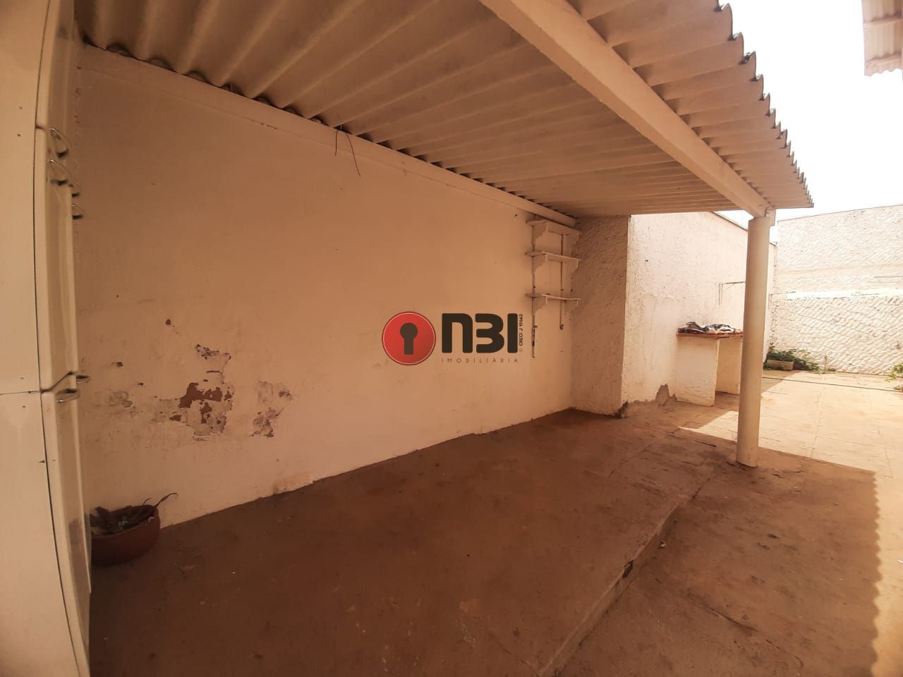 Casa com 4 quartos para aluguel, 253m² — foto 15 de 28