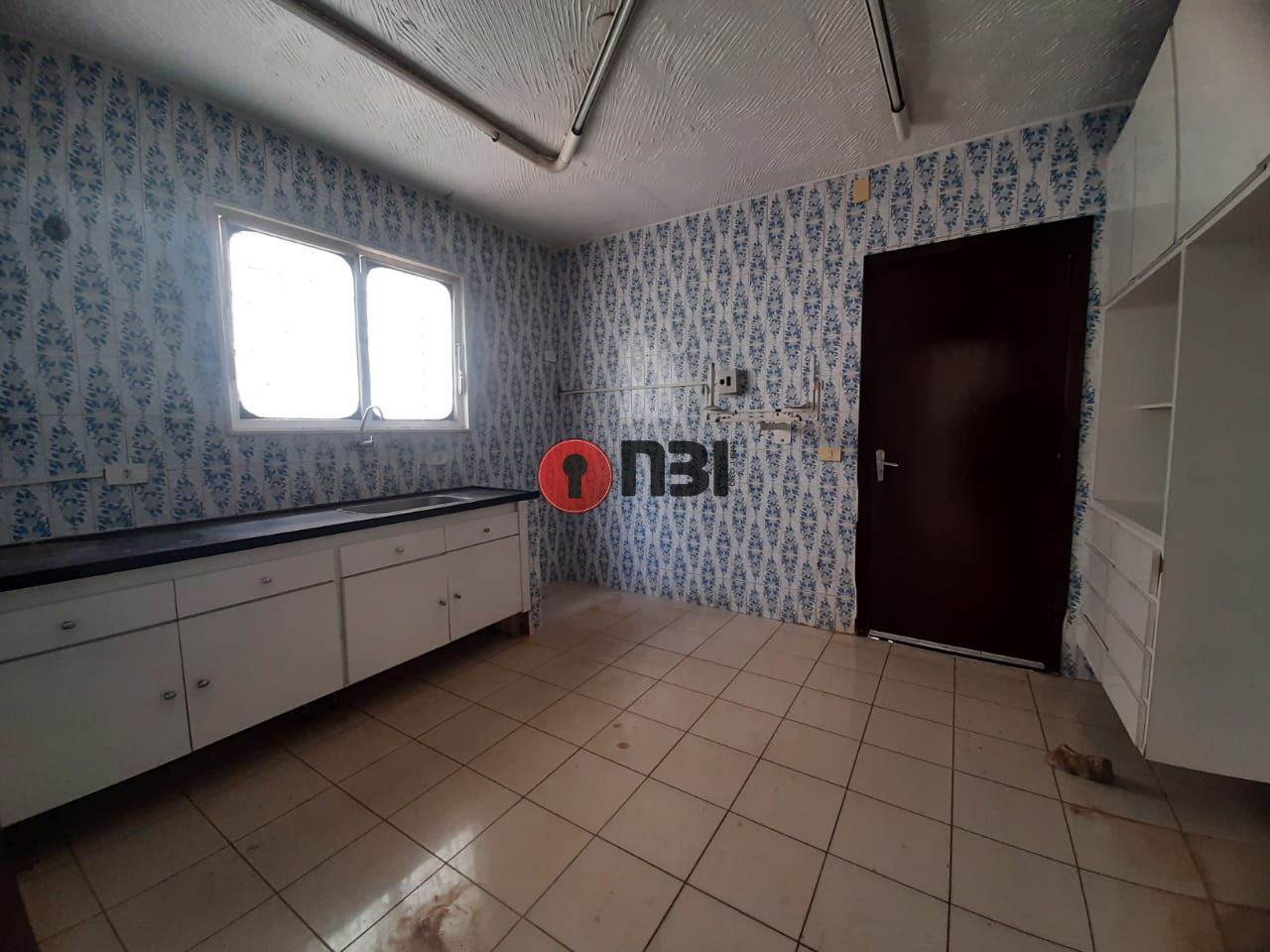 Casa com 4 quartos para aluguel, 253m² — foto 16 de 28