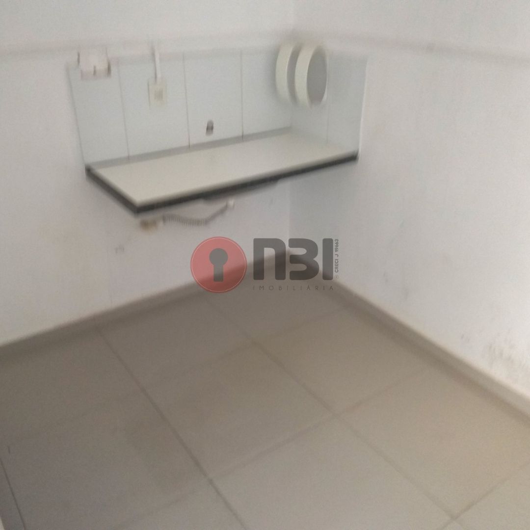Galpão / Depósito / Armazém  para aluguel, 221m² — foto 6 de 24