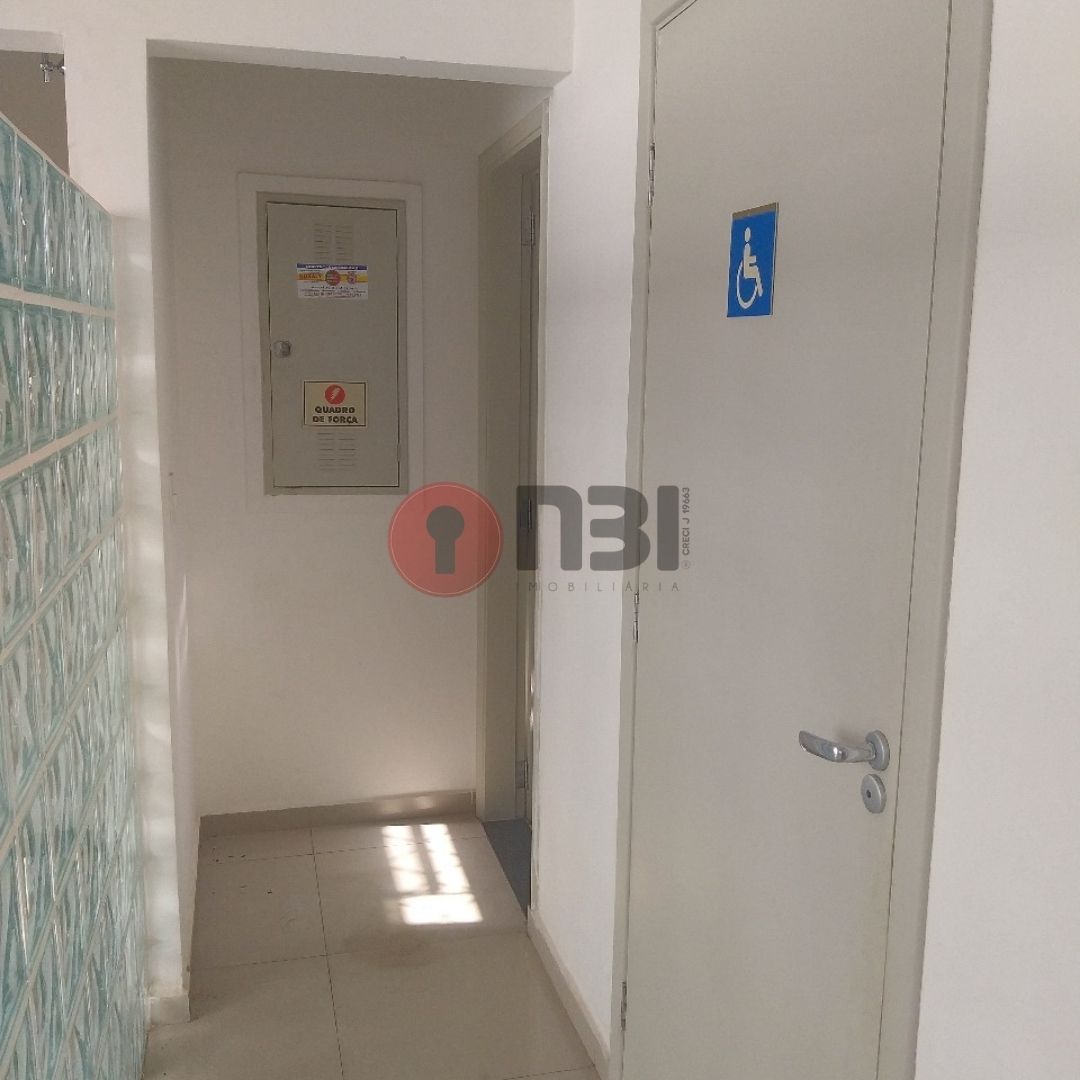 Galpão / Depósito / Armazém  para aluguel, 221m² — foto 10 de 24