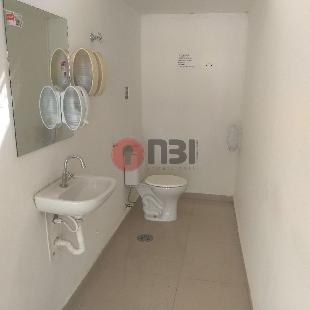 Galpão / Depósito / Armazém  para aluguel, 221m² — foto 11 de 24