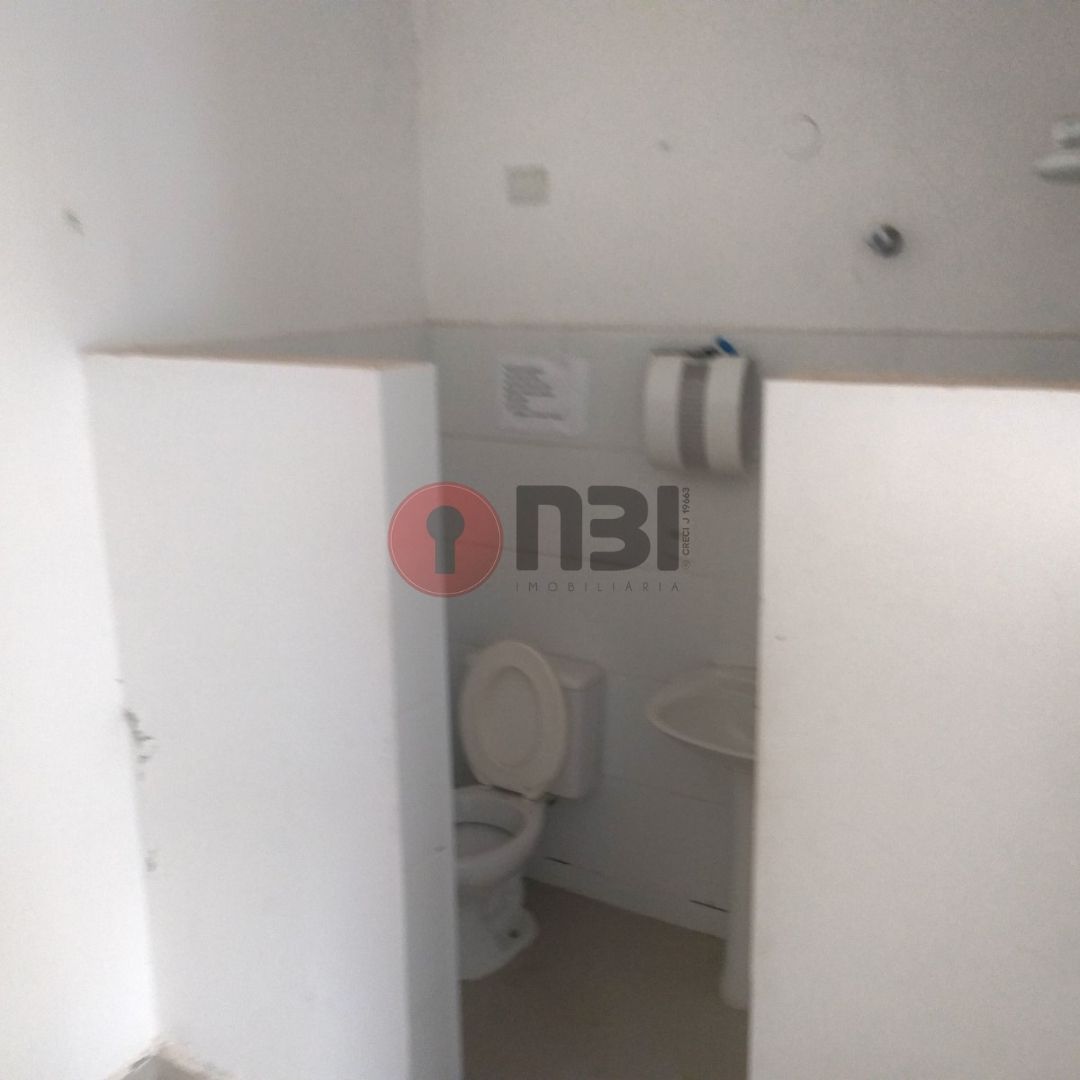 Galpão / Depósito / Armazém  para aluguel, 221m² — foto 13 de 24