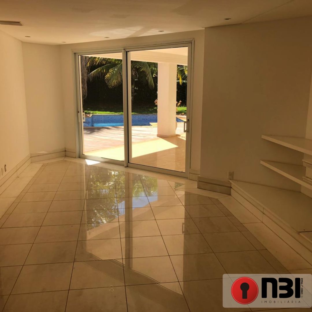 Casa com 4 quartos à venda, 400m² — foto 29 de 40