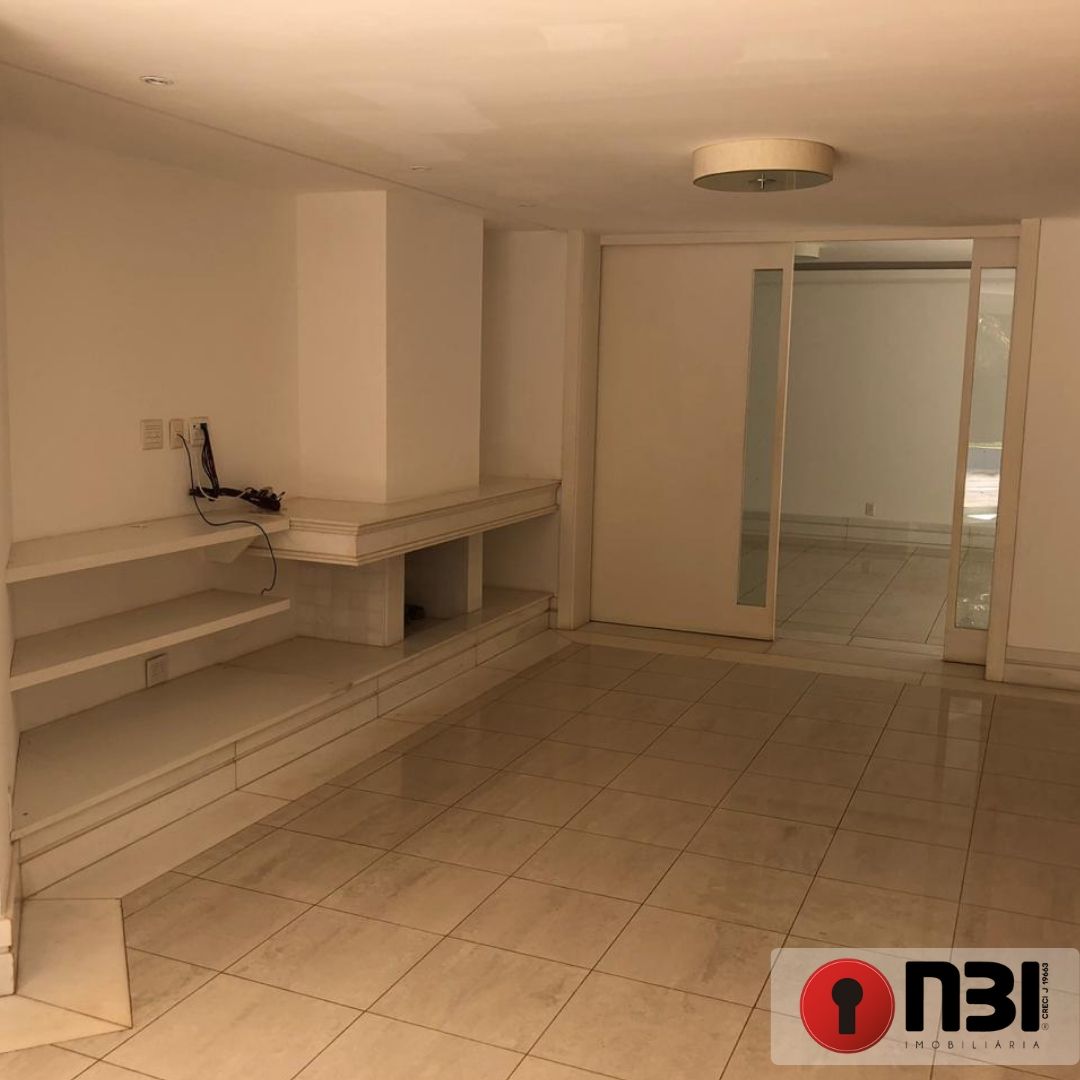Casa com 4 quartos à venda, 400m² — foto 30 de 40