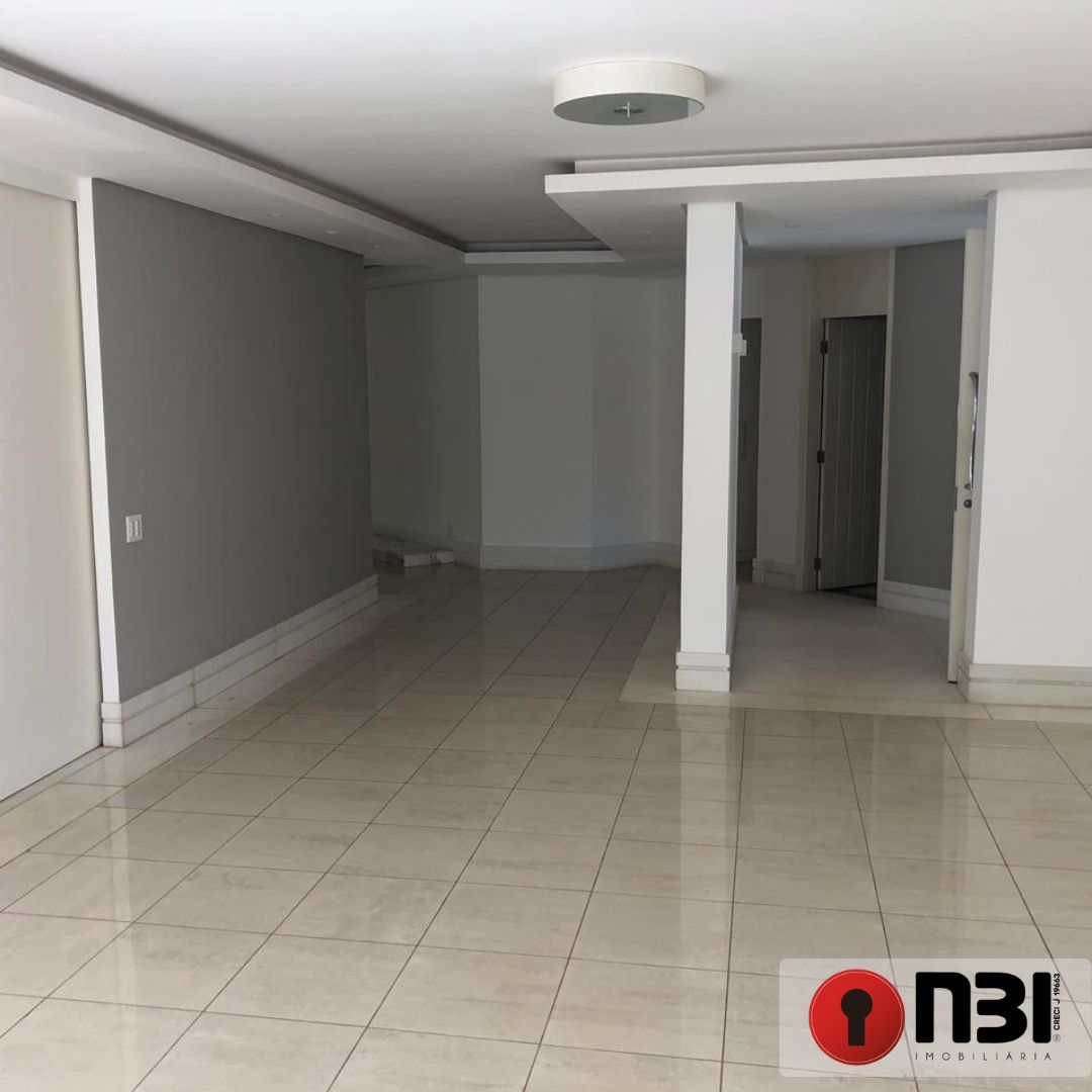 Casa com 4 quartos à venda, 400m² — foto 31 de 40