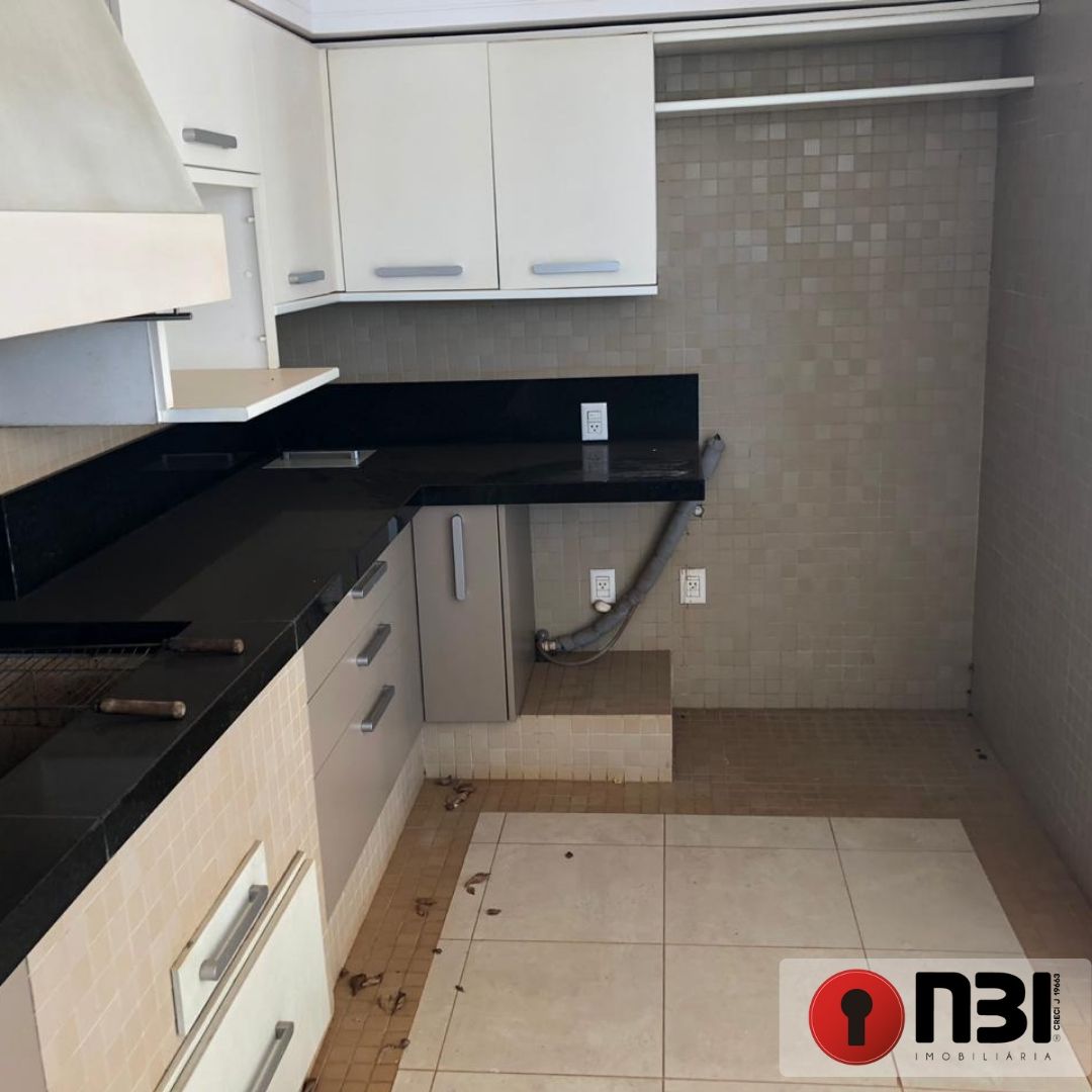 Casa com 4 quartos à venda, 400m² — foto 36 de 40
