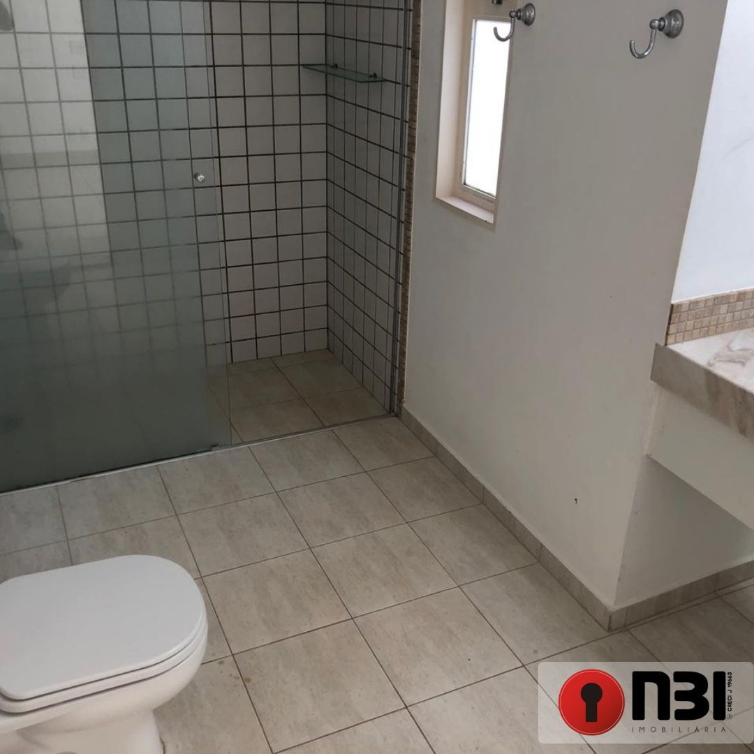 Casa com 4 quartos à venda, 400m² — foto 39 de 40