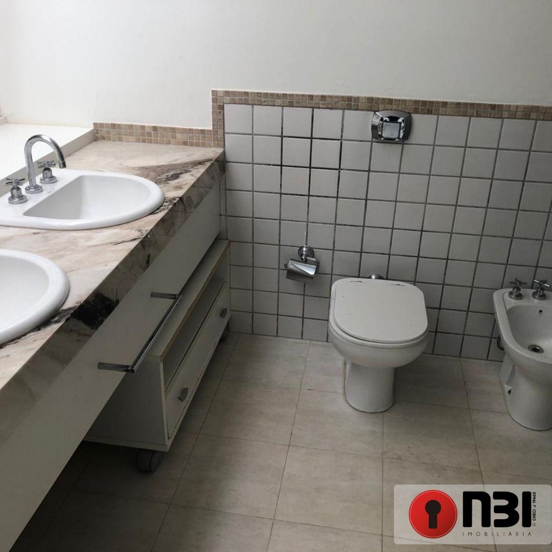 Casa com 4 quartos à venda, 400m² — foto 10 de 40