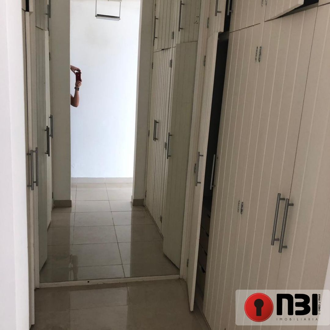 Casa com 4 quartos à venda, 400m² — foto 11 de 40