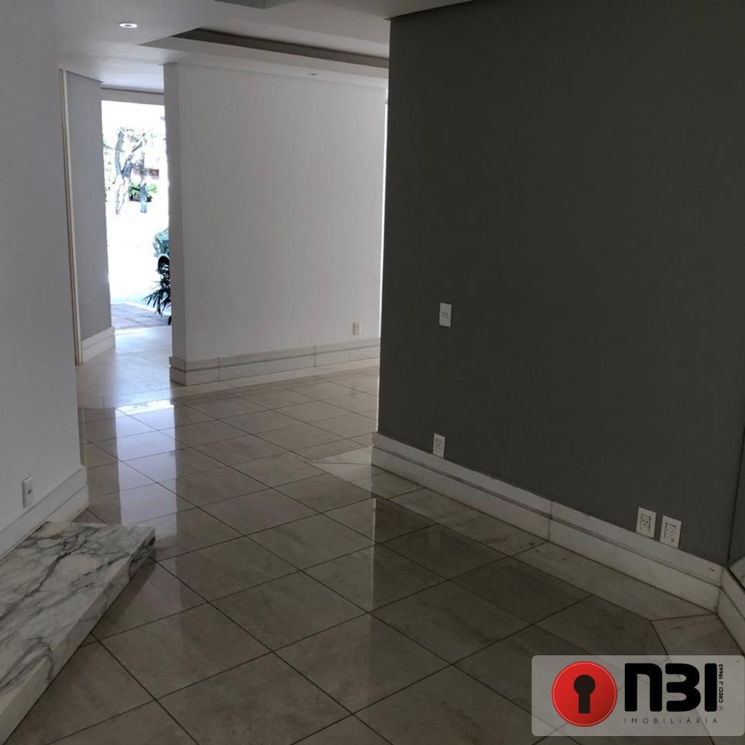 Casa com 4 quartos à venda, 400m² — foto 15 de 40