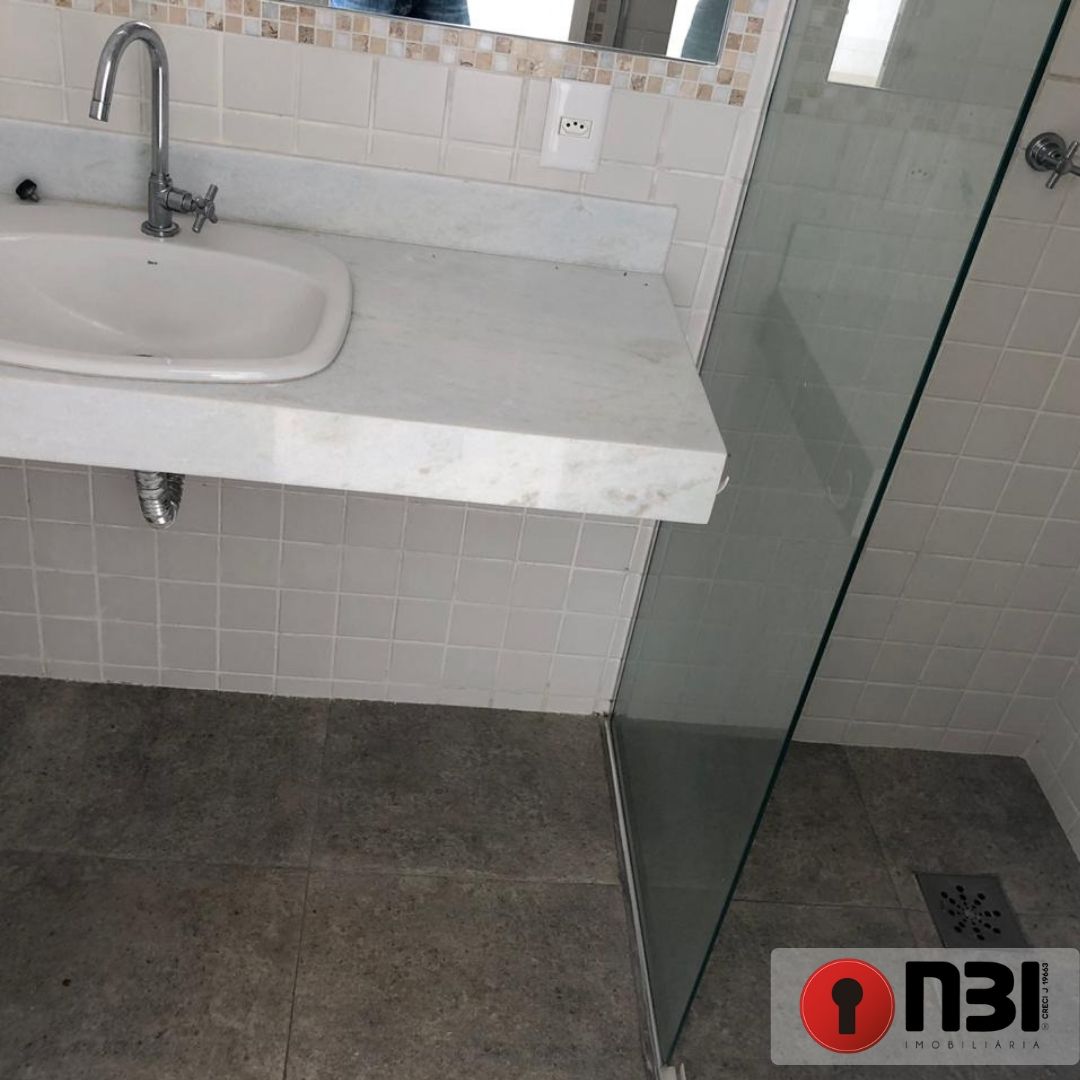 Casa com 4 quartos à venda, 400m² — foto 16 de 40