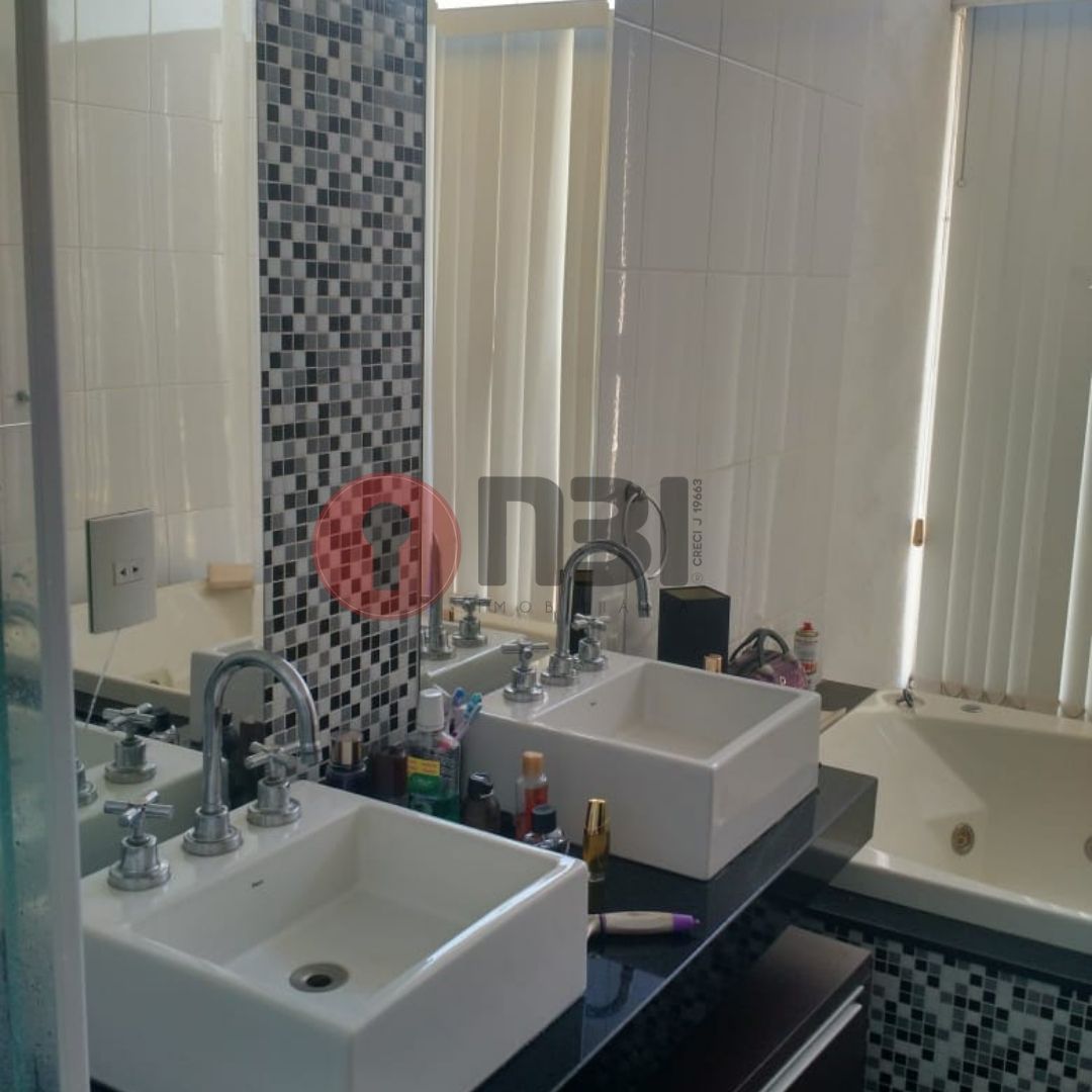 Casa de Condomínio com 4 quartos à venda, 360m² — foto 9 de 12
