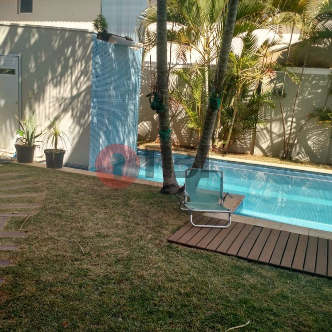 Casa de Condomínio com 4 quartos à venda, 360m² — foto 3 de 12