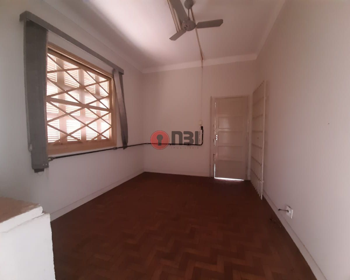 Casa com 4 quartos à venda, 493m² — foto 18 de 26