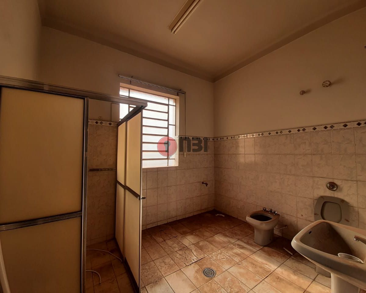 Casa com 4 quartos à venda, 493m² — foto 4 de 26