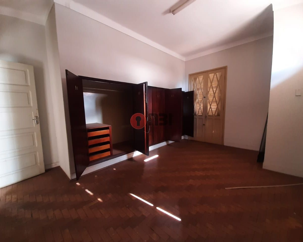 Casa com 4 quartos à venda, 493m² — foto 10 de 26
