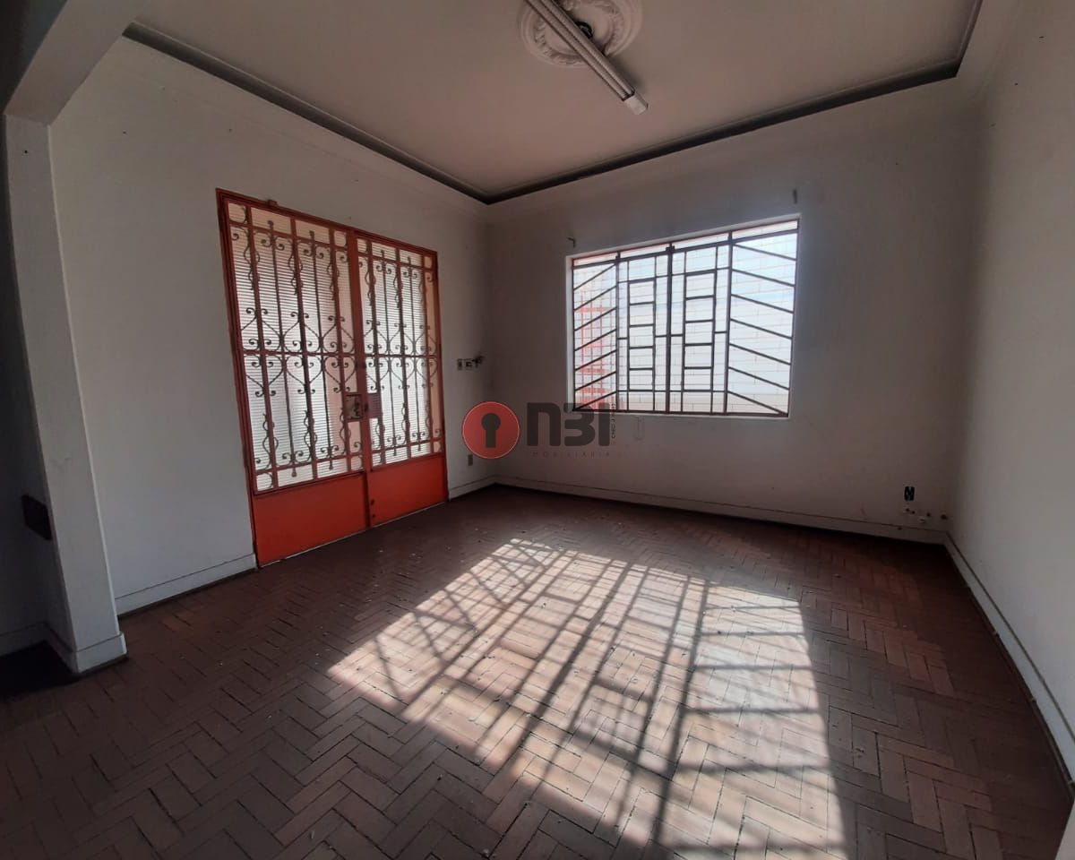 Casa com 4 quartos à venda, 493m² — foto 15 de 26