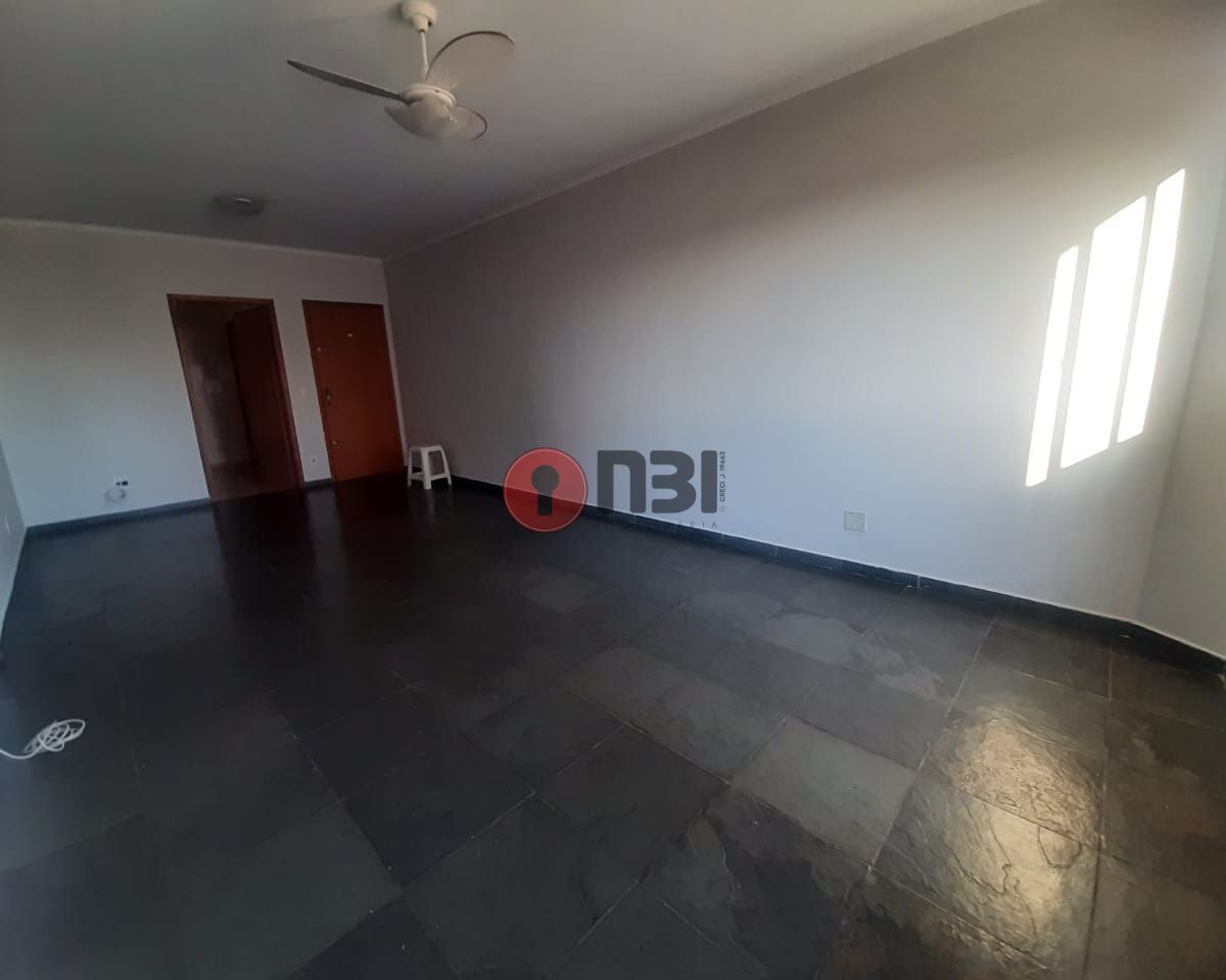 Apartamento com 2 quartos à venda, 90m² — foto 2 de 18