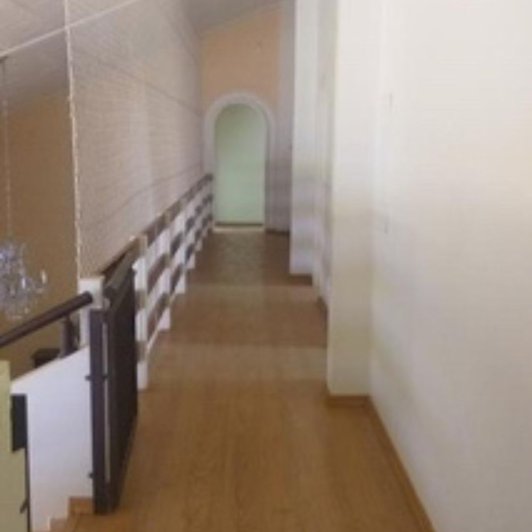 Casa com 4 quartos para aluguel, 525m² — foto 11 de 34