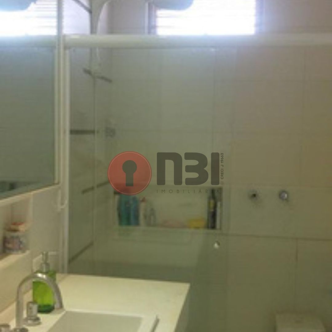 Casa com 4 quartos para aluguel, 525m² — foto 18 de 34