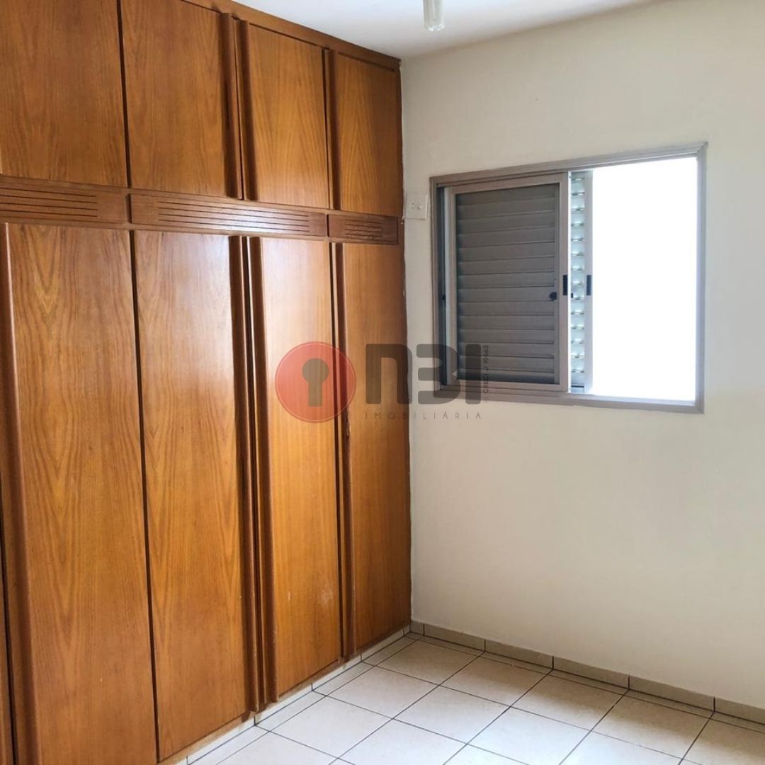 Apartamento com 2 quartos à venda, 70m² — foto 3 de 12