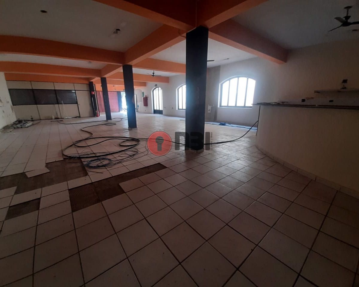 Galpão / Depósito / Armazém  para aluguel, 1275m² — foto 1 de 19