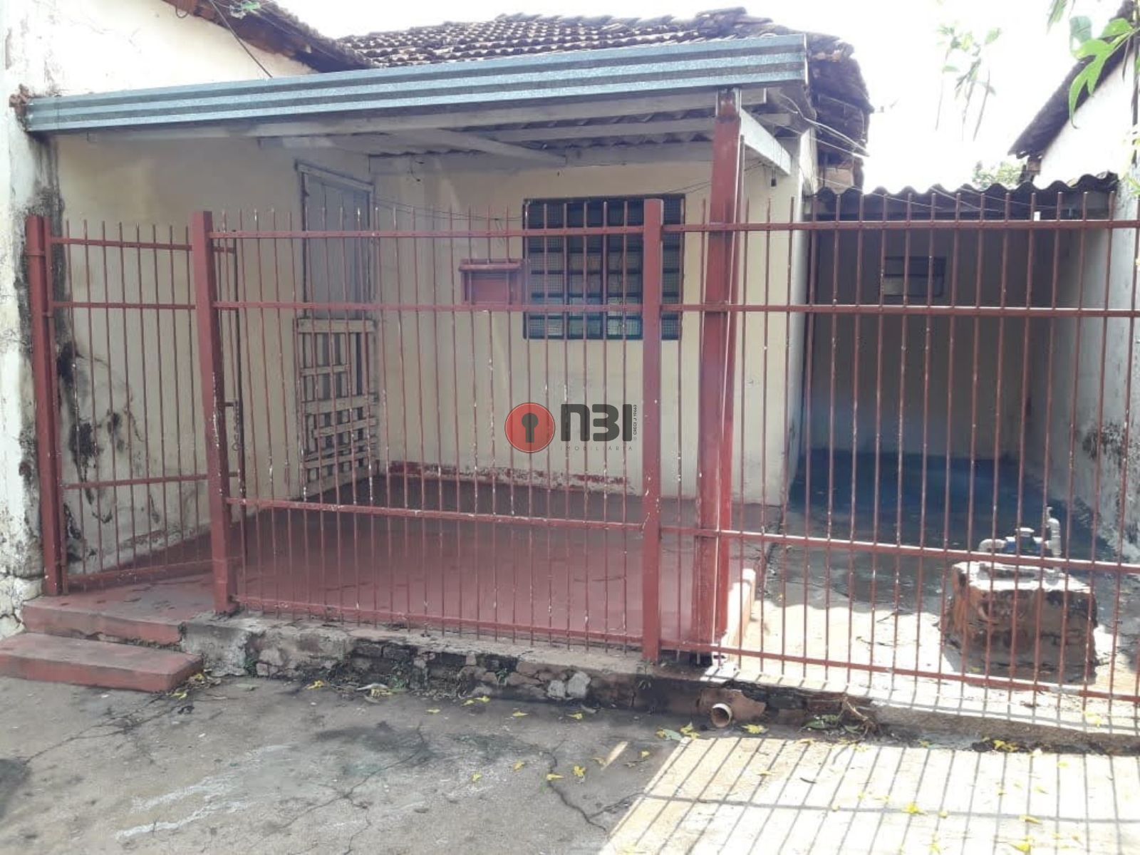 Casa com 2 quartos à venda, 50m² — foto 2 de 16