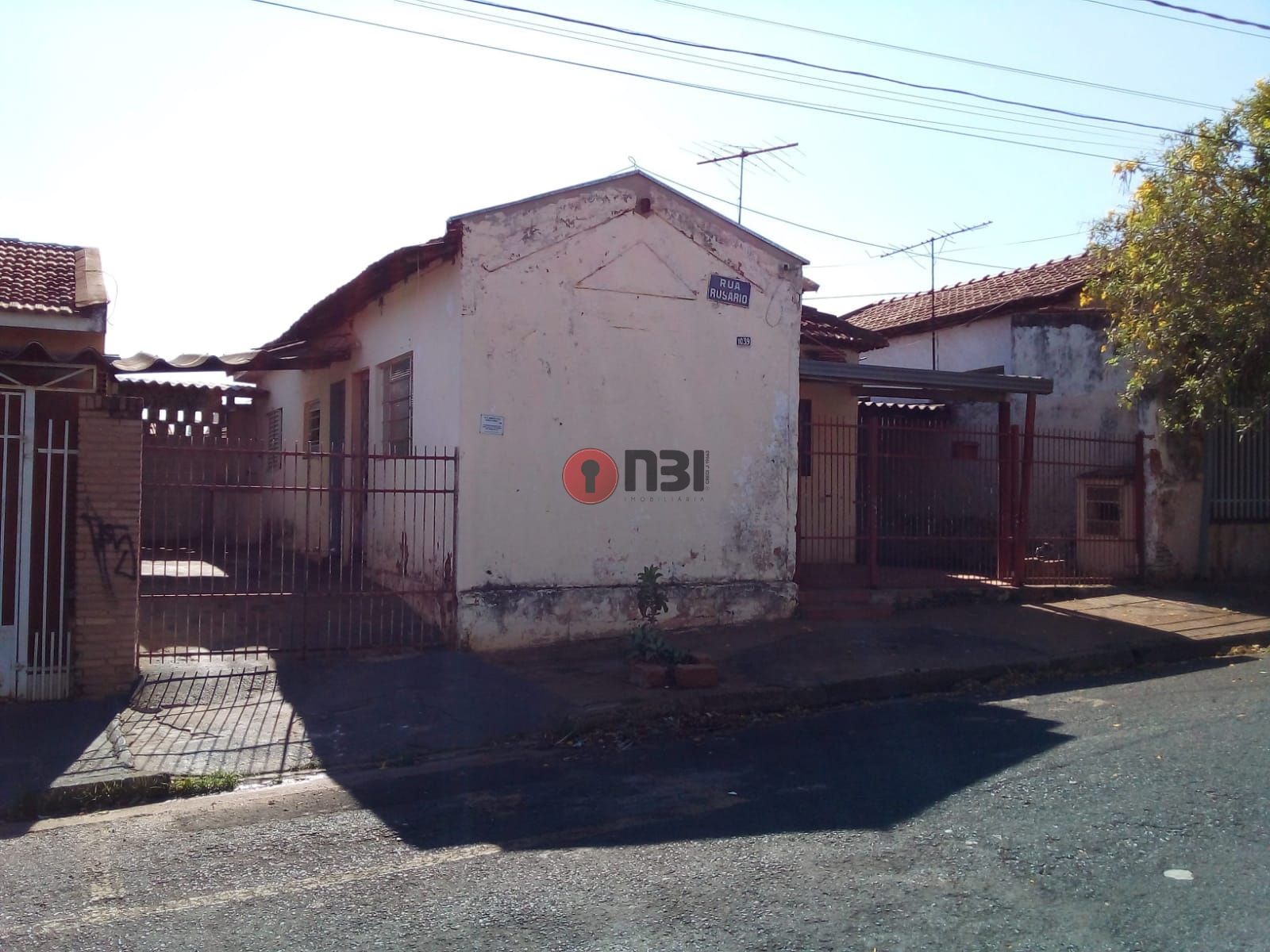 Casa com 2 quartos à venda, 50m² — foto 1 de 16