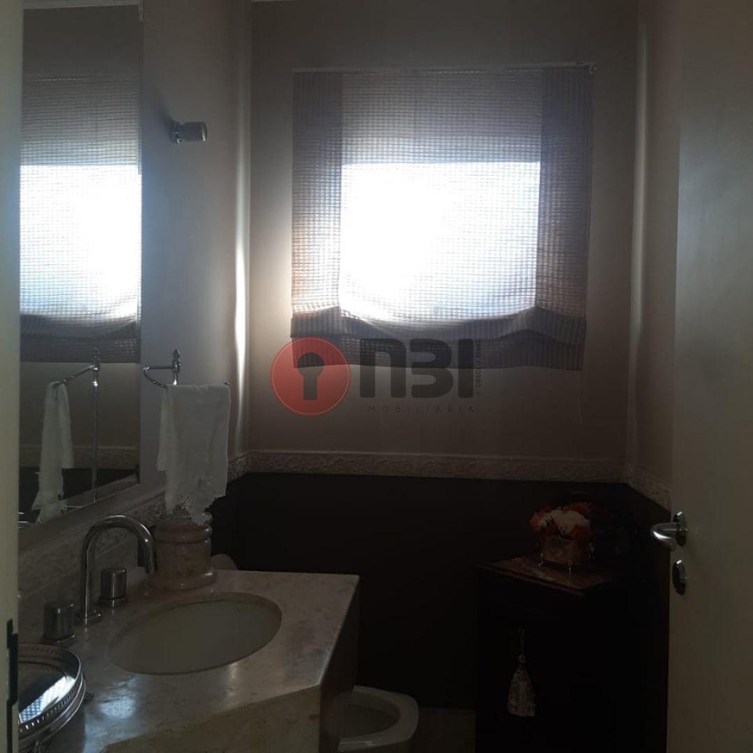 Casa com 4 quartos à venda, 350m² — foto 28 de 31