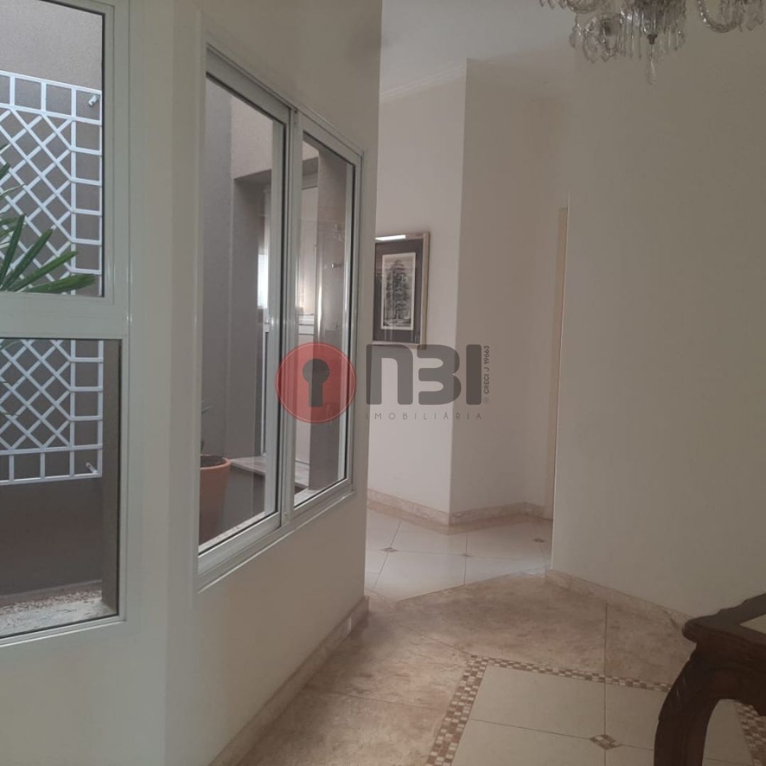 Casa com 4 quartos à venda, 350m² — foto 30 de 31