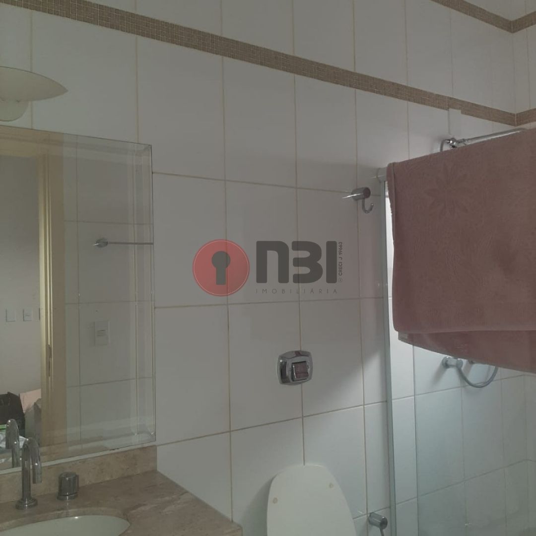 Casa com 4 quartos à venda, 350m² — foto 10 de 31