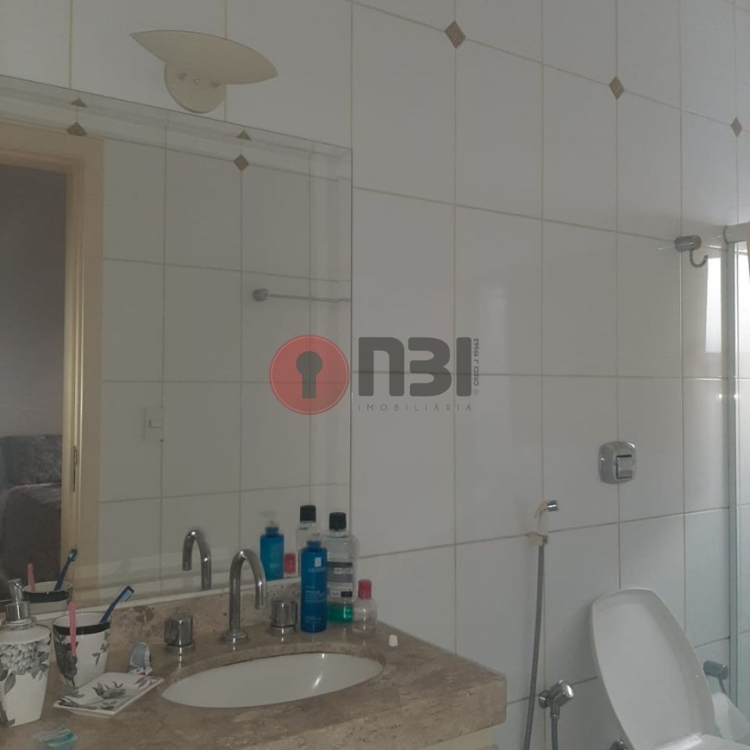 Casa com 4 quartos à venda, 350m² — foto 14 de 31