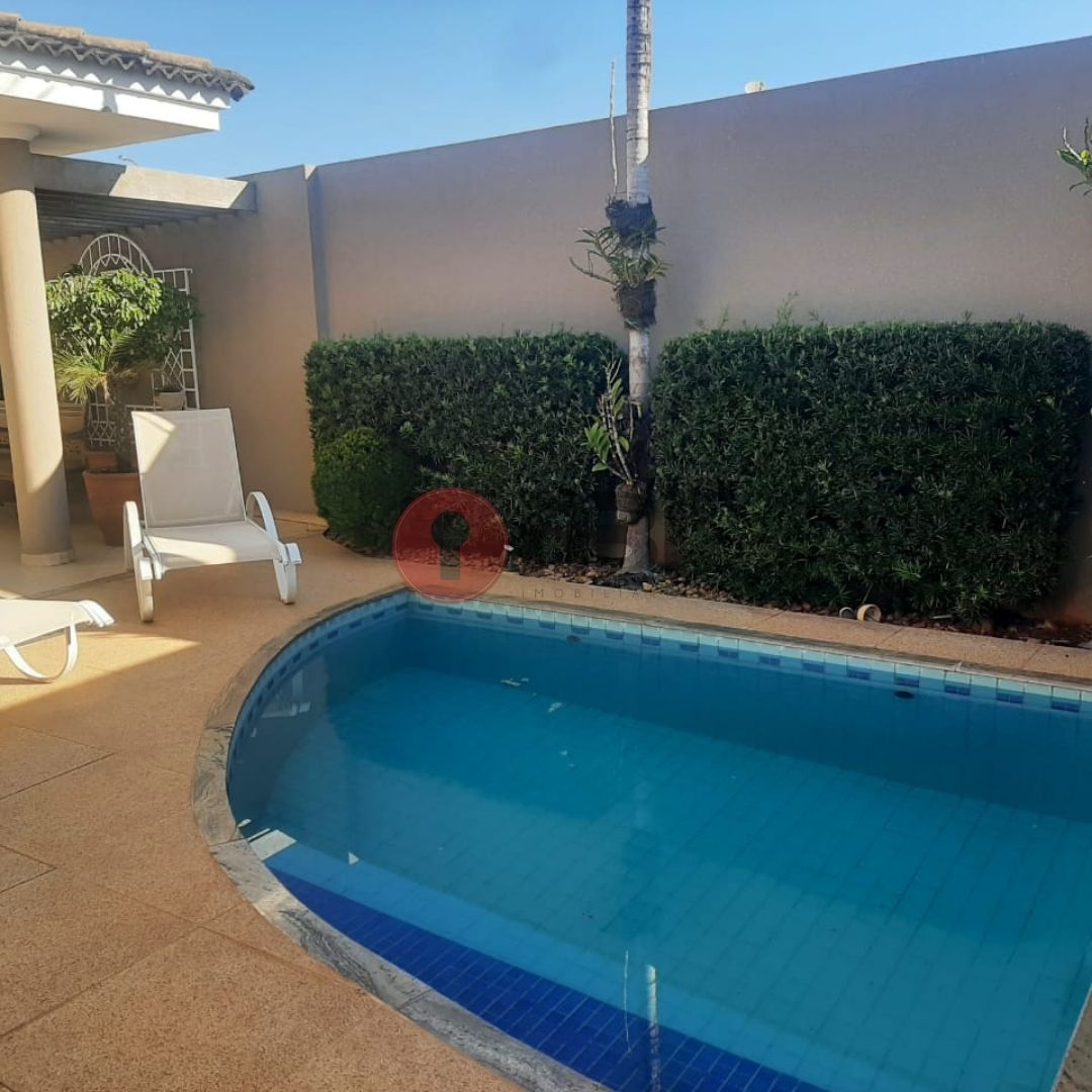 Casa com 4 quartos à venda, 350m² — foto 20 de 31
